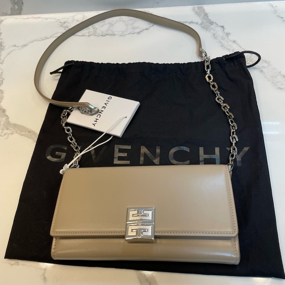 Givenchy 4G Leather Wallet On Chain Dune $990